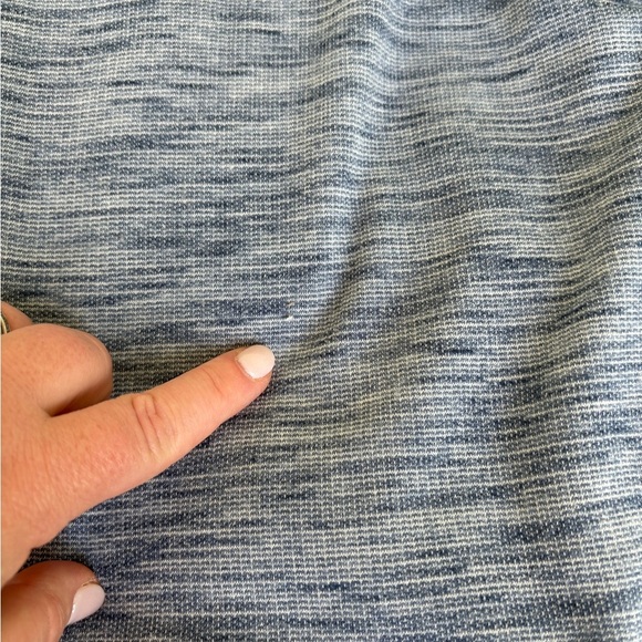 Chico’s cold shoulder top size 2 - Picture 3 of 9